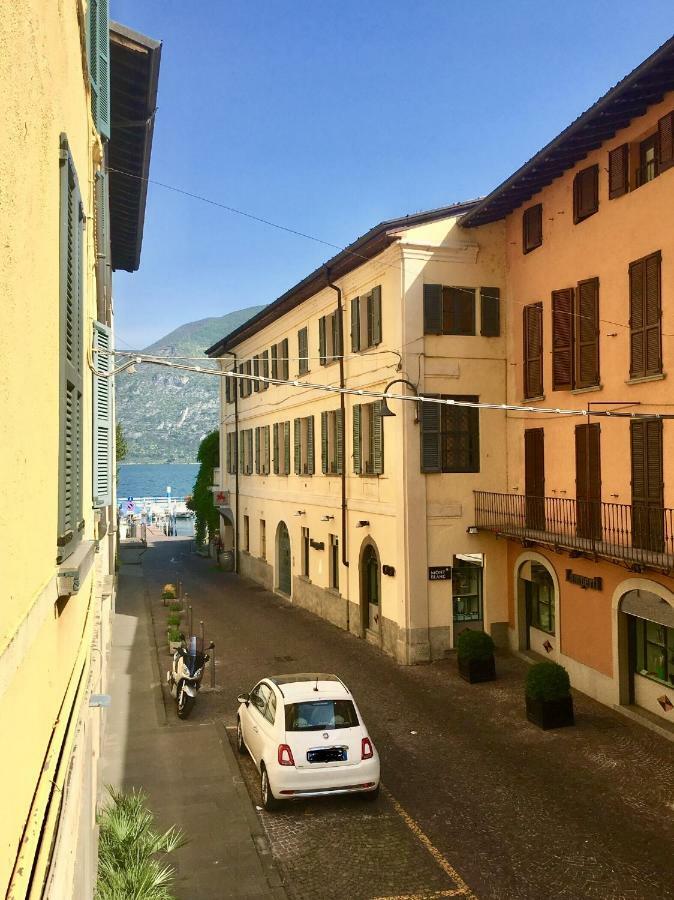 Casa Vacanze Al Porto Iseo Eksteriør billede