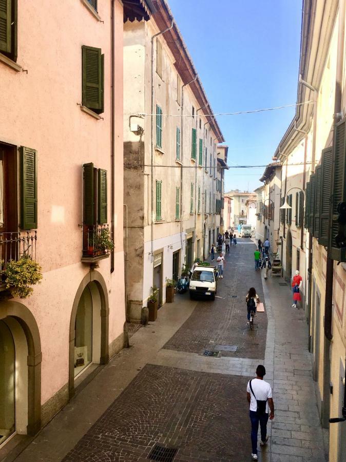 Casa Vacanze Al Porto Iseo Eksteriør billede